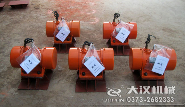 �}(c��ng)�����(d��ng)��